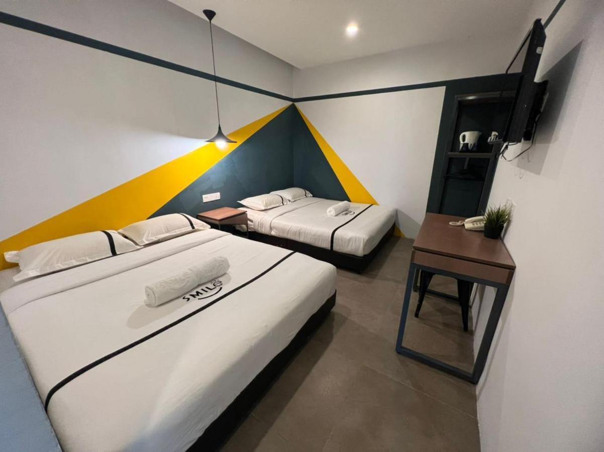 Smile Hotel Cheras Sri Permaisuri كوالالمبور المظهر الخارجي الصورة