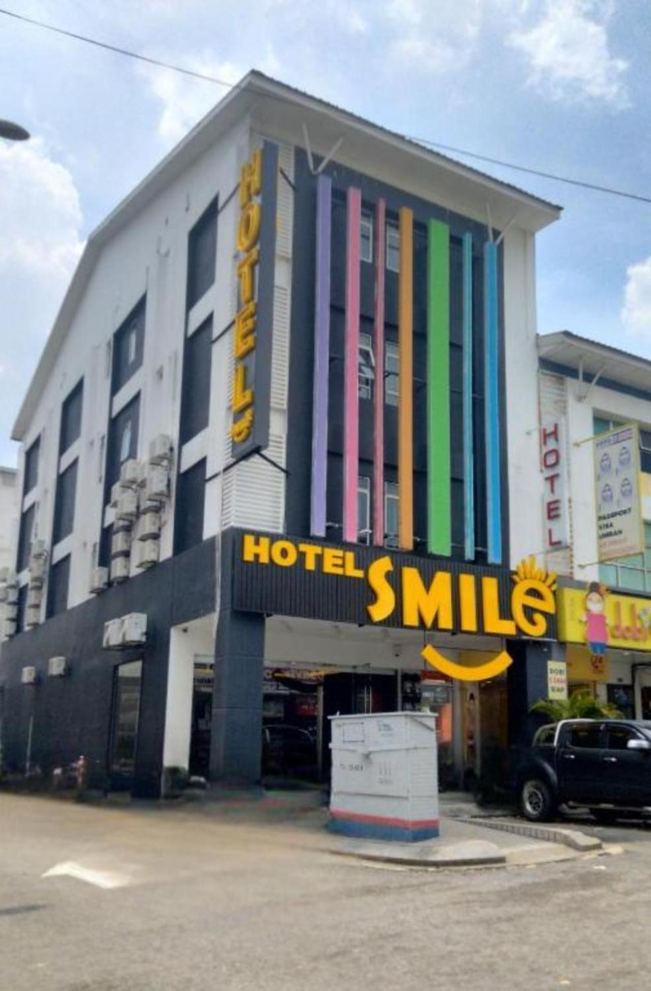 Smile Hotel Cheras Sri Permaisuri كوالالمبور المظهر الخارجي الصورة